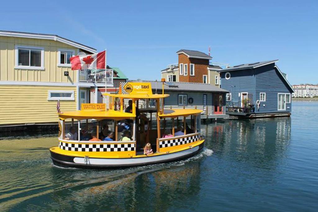 A Float Home B&B In Fisherman'S Wharf Victoria Extérieur photo