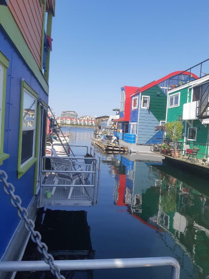 A Float Home B&B In Fisherman'S Wharf Victoria Extérieur photo