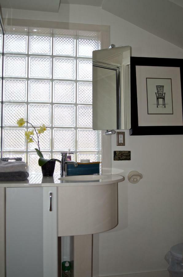 A Float Home B&B In Fisherman'S Wharf Victoria Extérieur photo